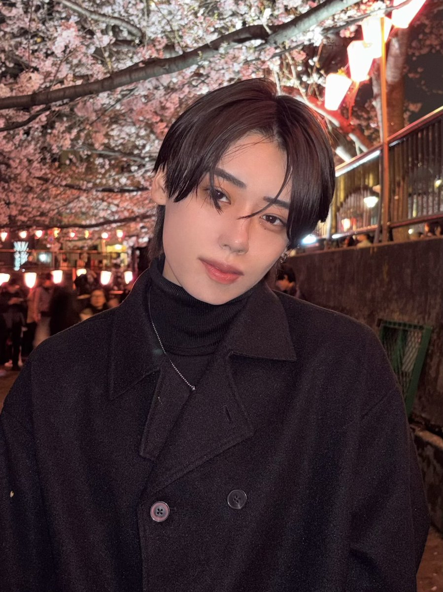 あきひさ tweet media