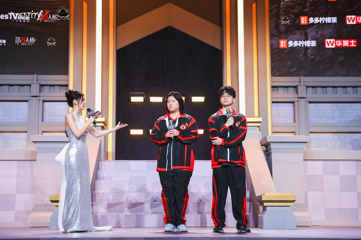 GameIdentityV's tweet image. Dear Visitors,
Live from the Call of the Abyss IX stage. 
WBG is locked in, ready to execute their strategy with calm precision. Every move counts.
#IdentityV #IDVCOAIX #IDVCOA