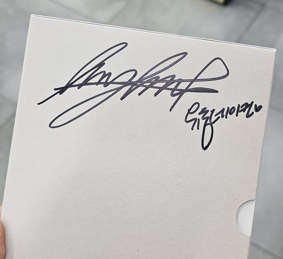 비단Ი︵𐑼🔚✈️⁰⁴¹⁹☀️⁰⁵⁰²☀️ tweet media