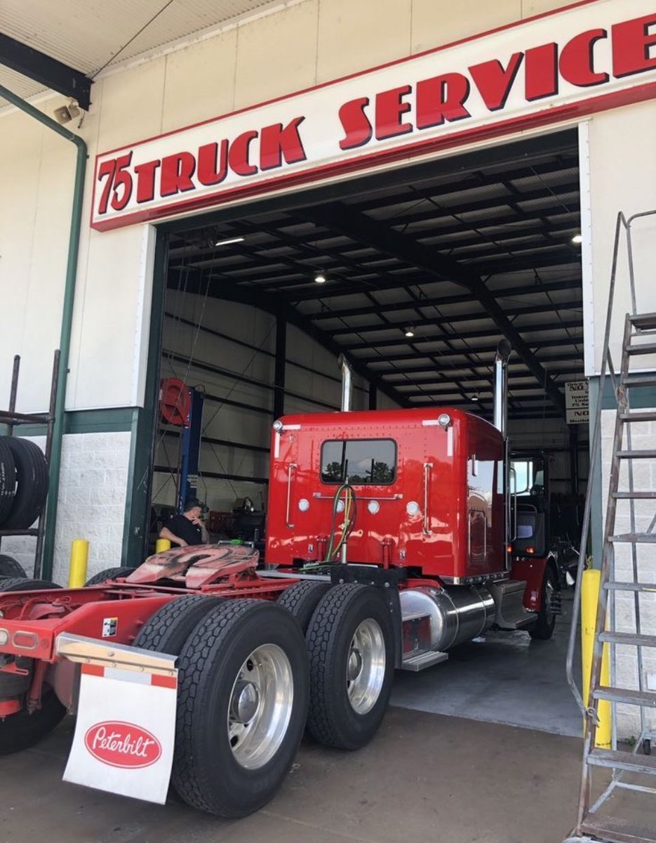 †xknight† tweet media