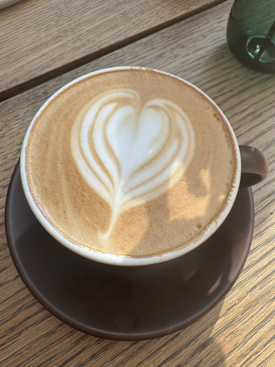 NatkaiEssa tweet media