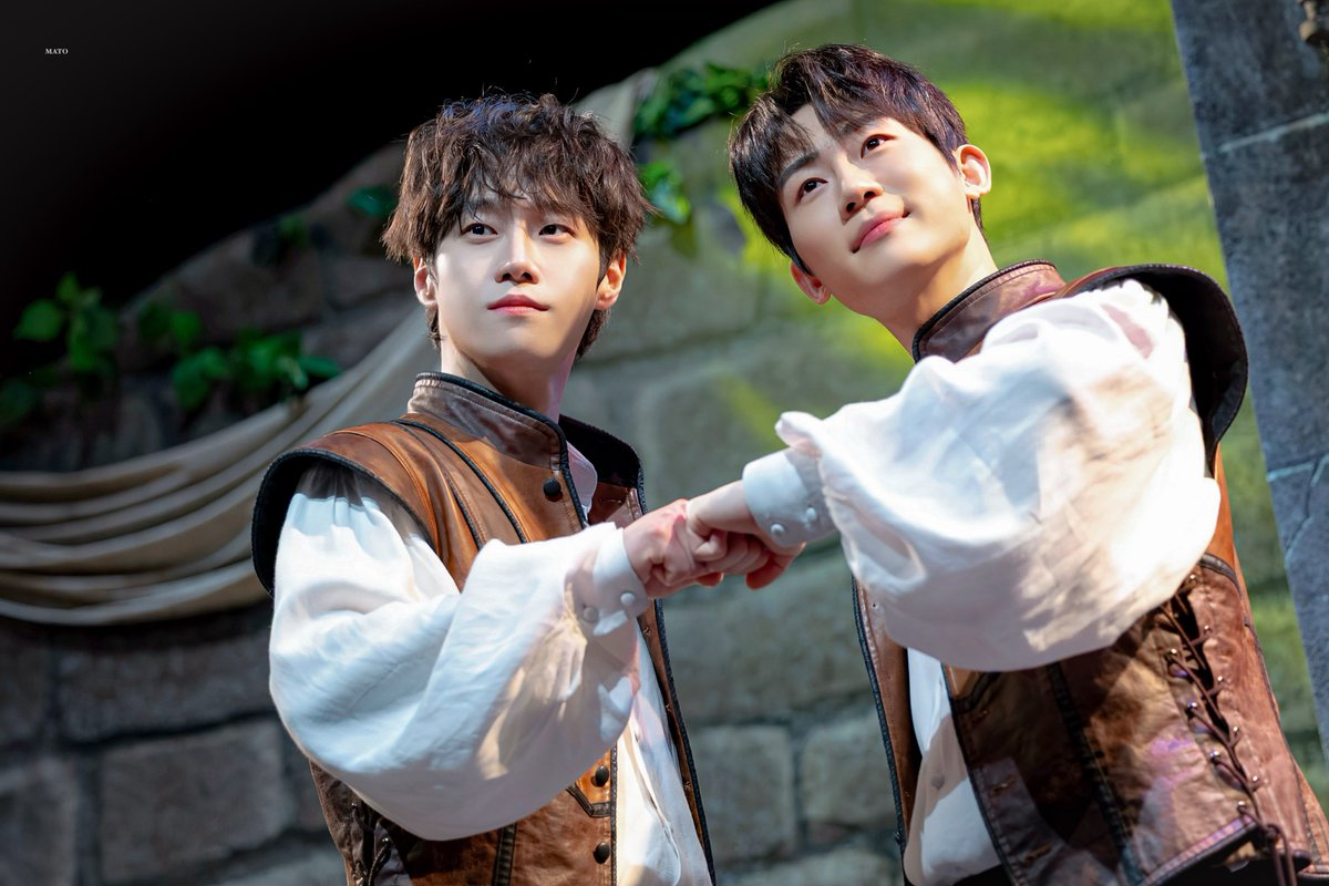 ᴍᴀᴛᴏ tweet media