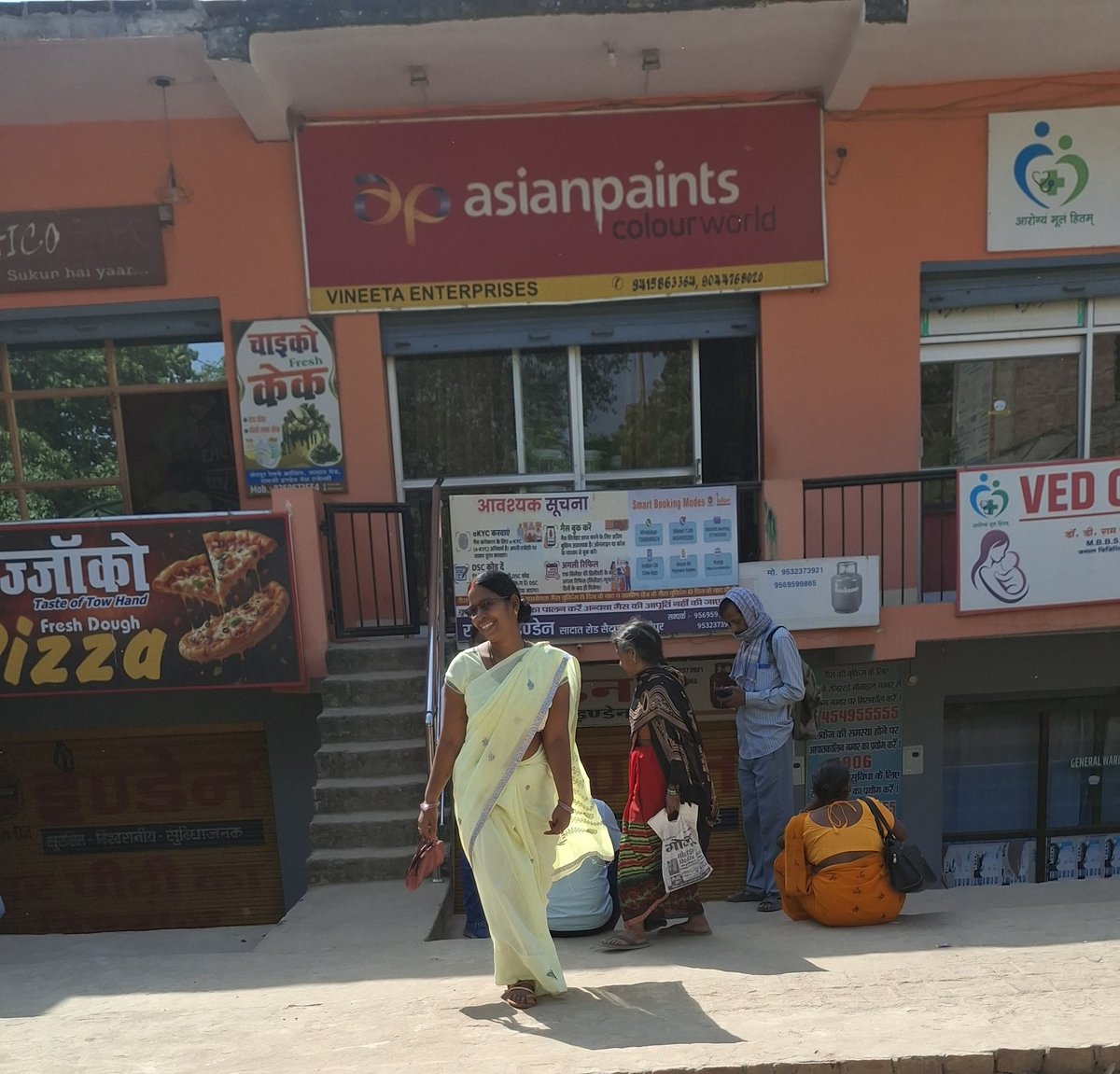 जिलाधिकारी गाज़ीपुर महोदय संज्ञान लें, गैस बुकिंग के बाद भी सिलेंडर घर तक नहीं जा रहा है और जनता परेशान है, एजेंसी बंद है... कृपया संज्ञान लें <a href="/AdminGhazipur/">DM_Ghazipur</a> <a href="/myogiadityanath/">Yogi Adityanath</a> <a href="/CMOfficeUP/">CM Office, GoUP</a> <a href="/officeSatishBBK/">Official Minister Satish Sharma</a> <a href="/IndianOilcl/">Indian Oil Corp Ltd</a> 
सैदपुर, गाज़ीपुर, उत्तर -प्रदेश