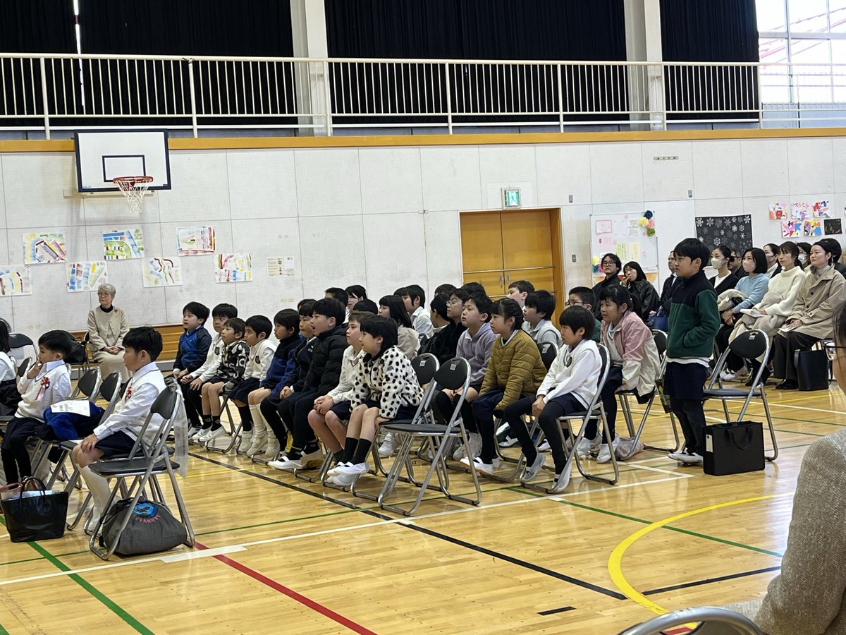 sayakaboshi's tweet photo. 8日の入学宣誓式・進級始業式を終え、元気いっぱいの仲間たちと共に2026年度がスタートしました！校内は、子どもたちの笑顔と活気に満ちあふれています。ますますパワーアップしていく「さやか星小学校」の1年を、どうぞお楽しみに！
#さやか星小学校　#行動分析学　#奥田健次　#教育移住 https://t.co/Z5kJGfHYrA