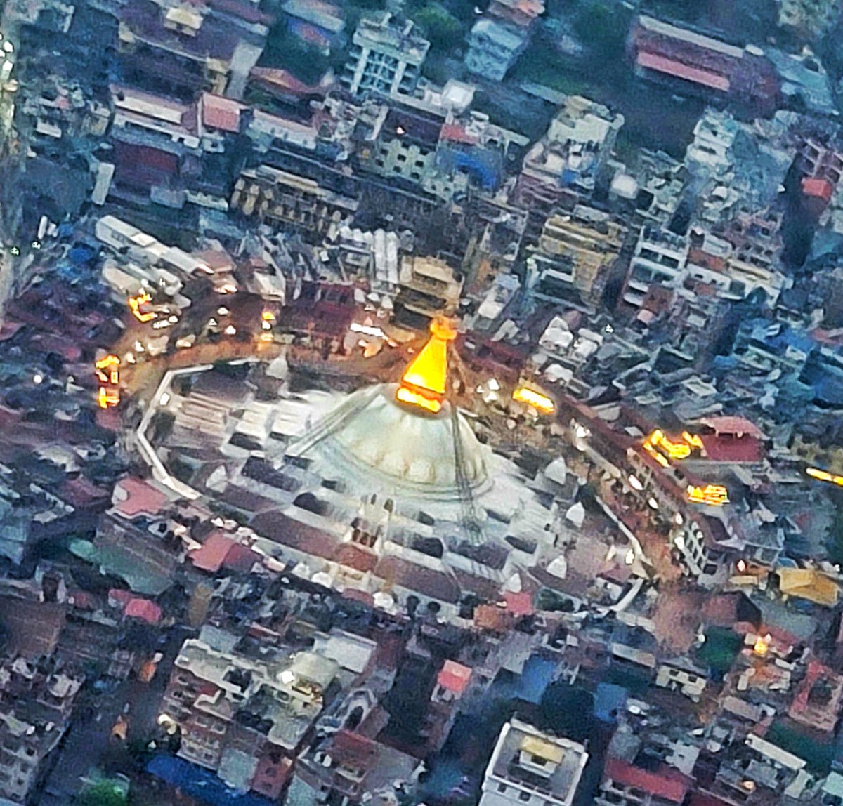 निःशोर🕊️ tweet media