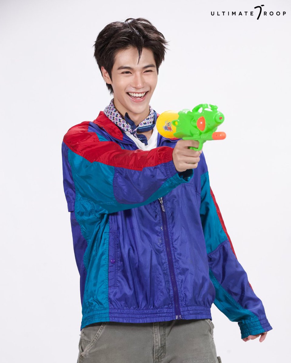 UltimateTroop tweet media