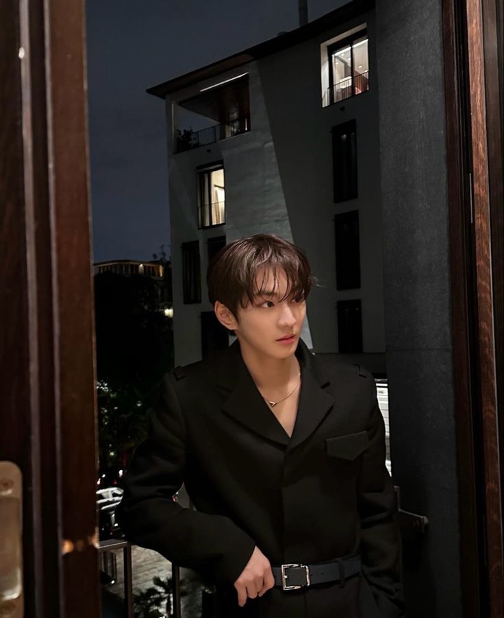 bring heeseung back tweet media