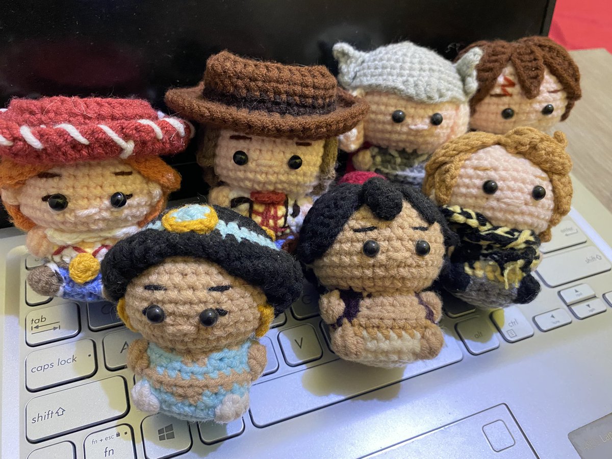 sekar(open crochet commission)🧶 tweet media