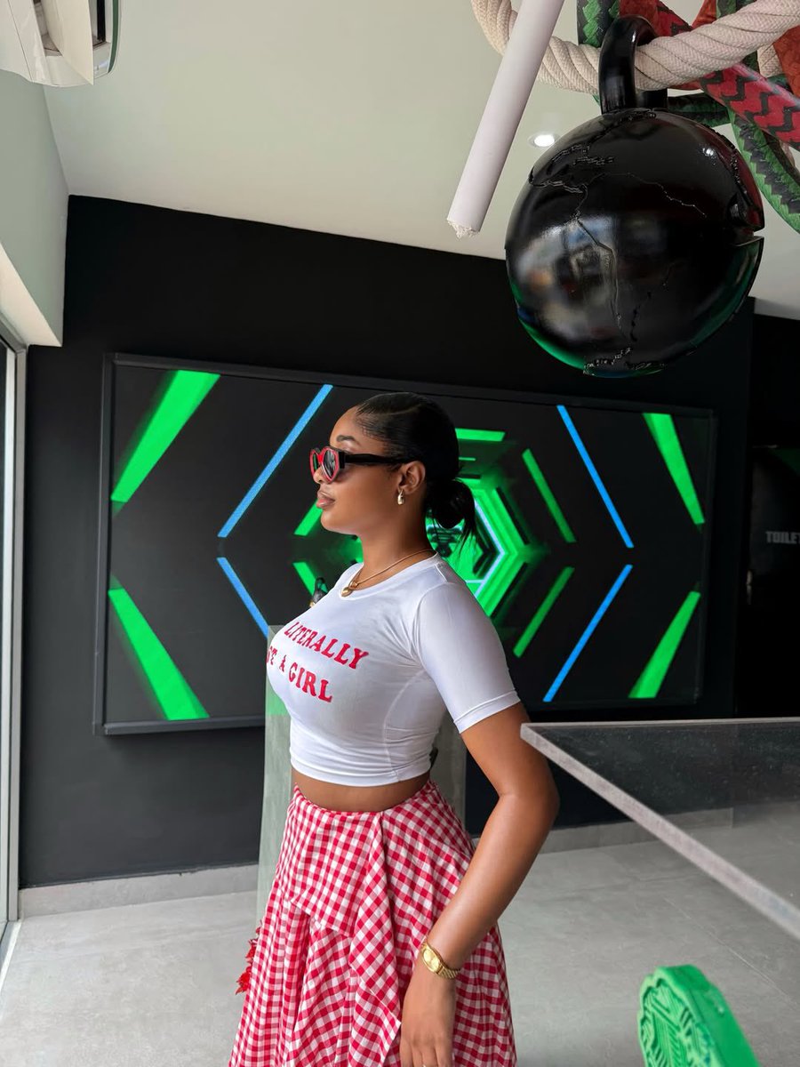 shopnandra's tweet photo. We made another best seller! 😍 
The gorgeous @kiky_festus in Nandra’s Gingham skirt ✨ https://t.co/iKkvHUYttW