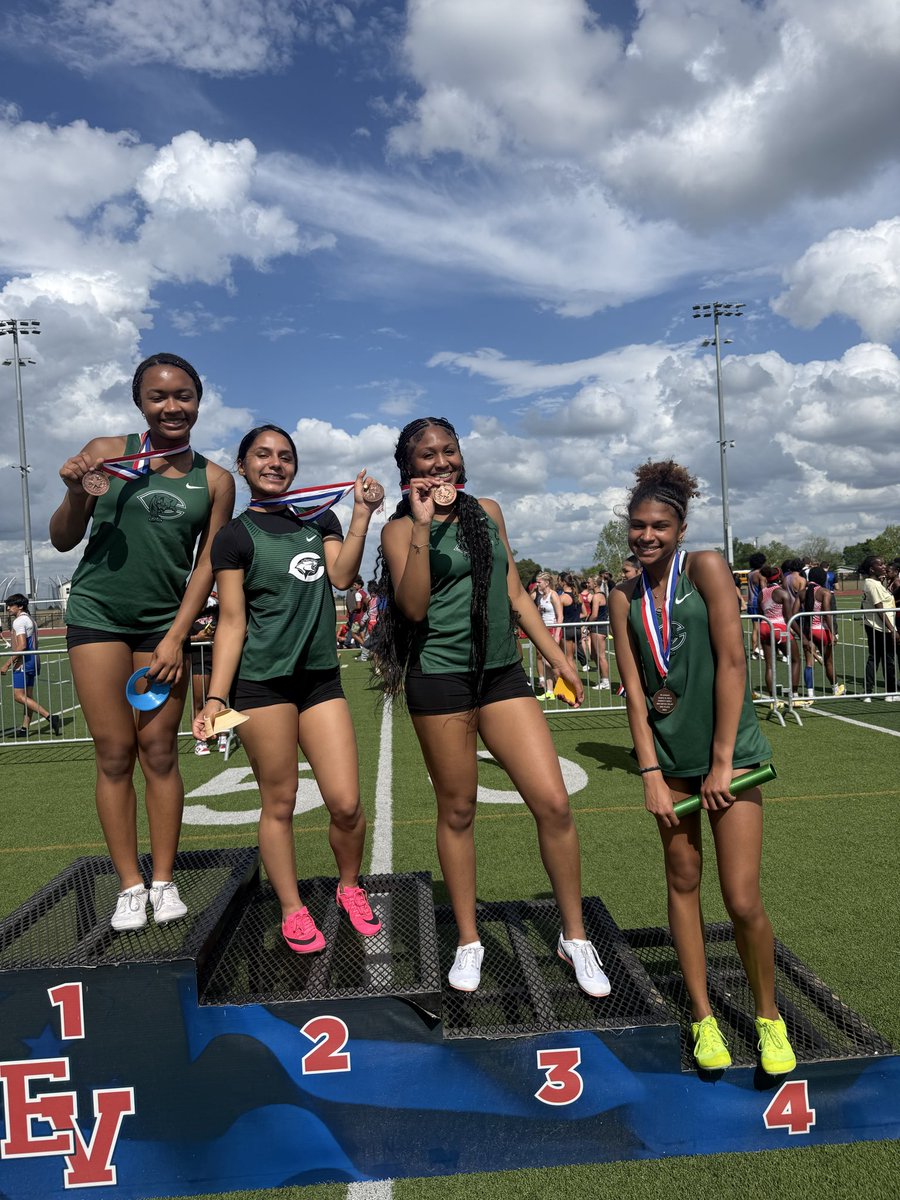 CHS Girls Track & Field tweet media