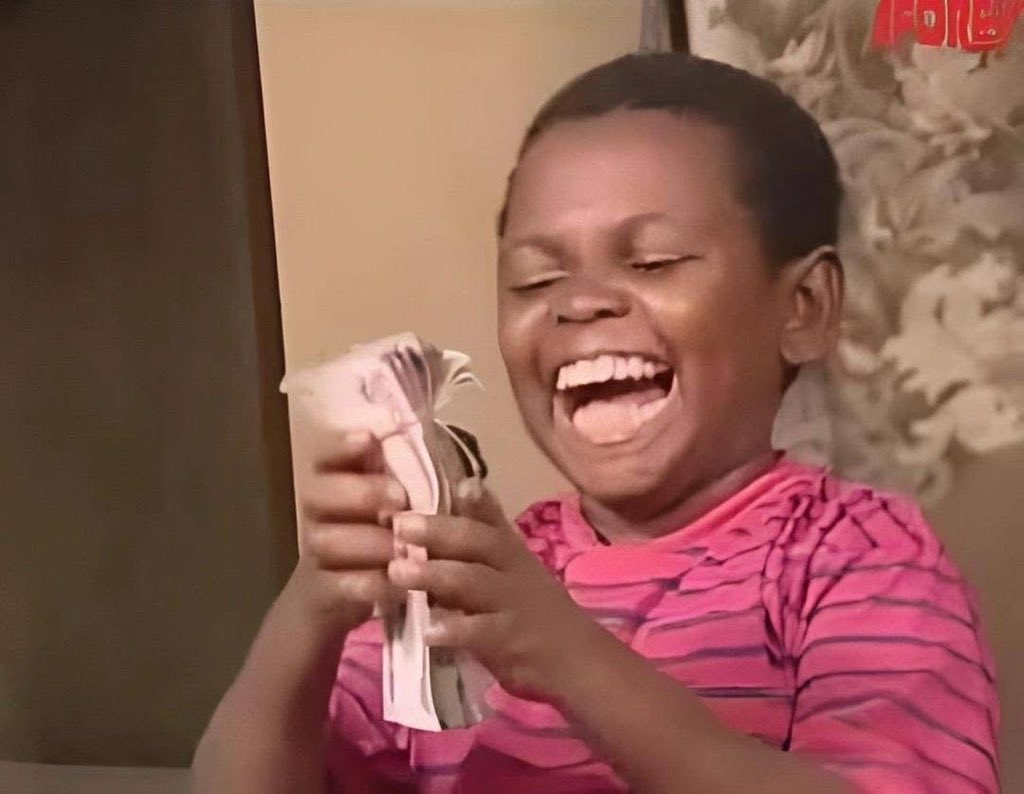 Favour🧃 tweet media