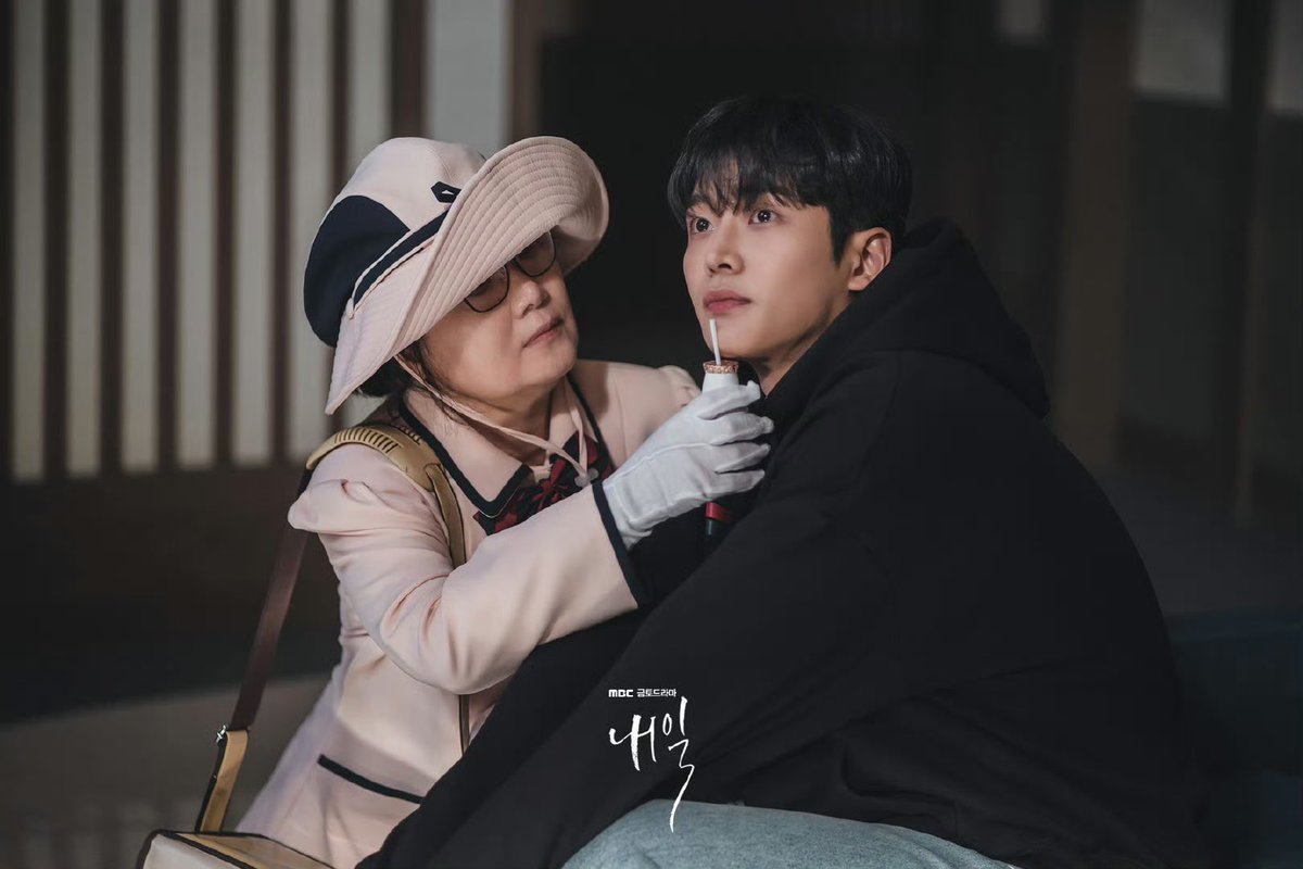 爱云云 tweet media