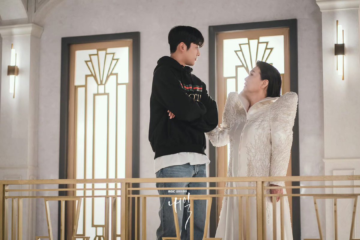 爱云云 tweet media