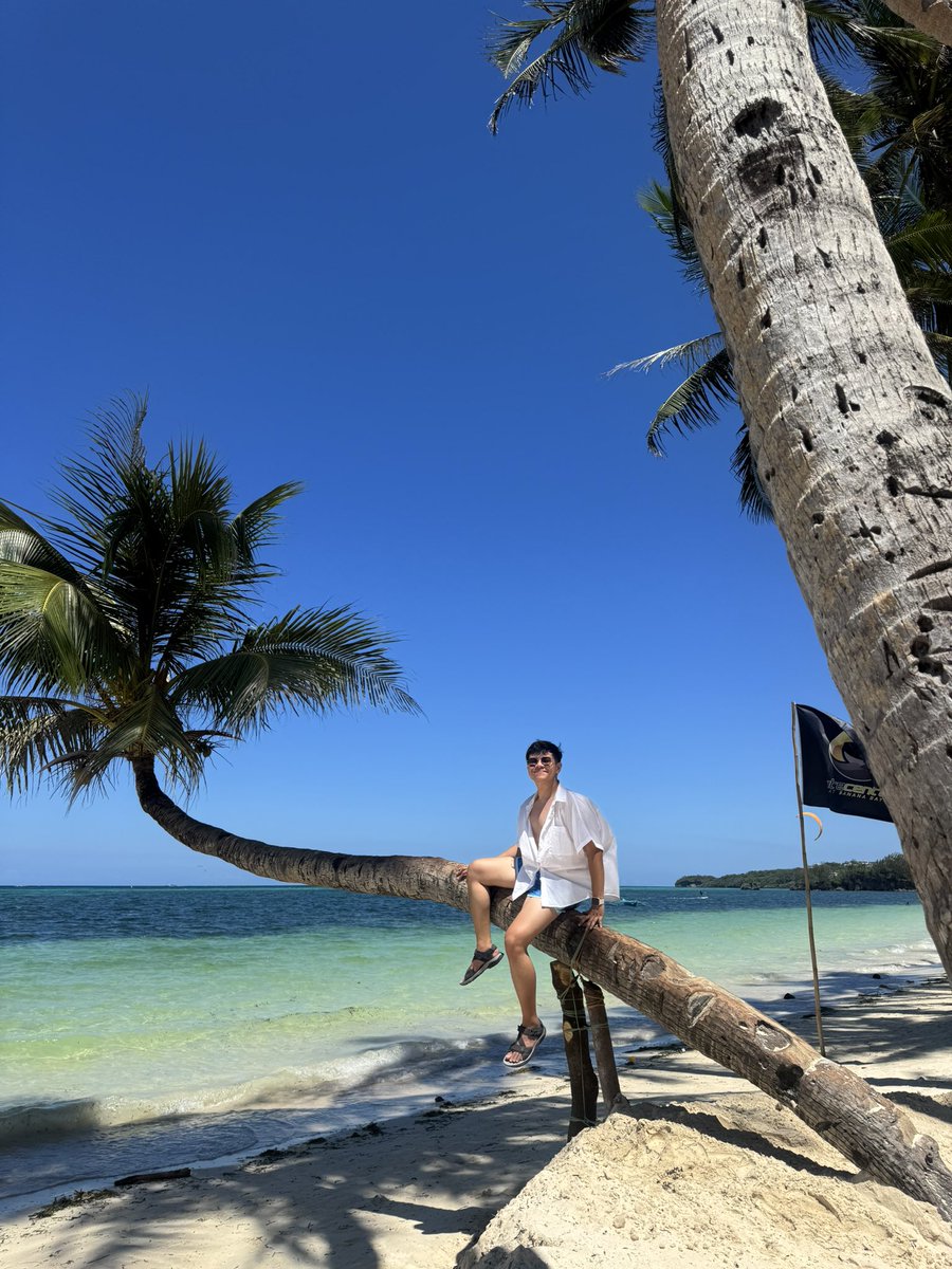 markedalter's tweet photo. Vitamin 🌊 
#boracay https://t.co/carmZZqBVC