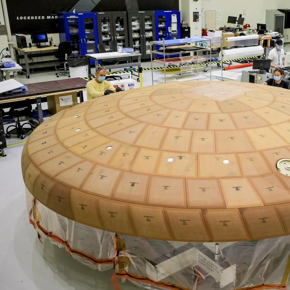 Karbon 🪐| Astronaut Vtuber tweet media