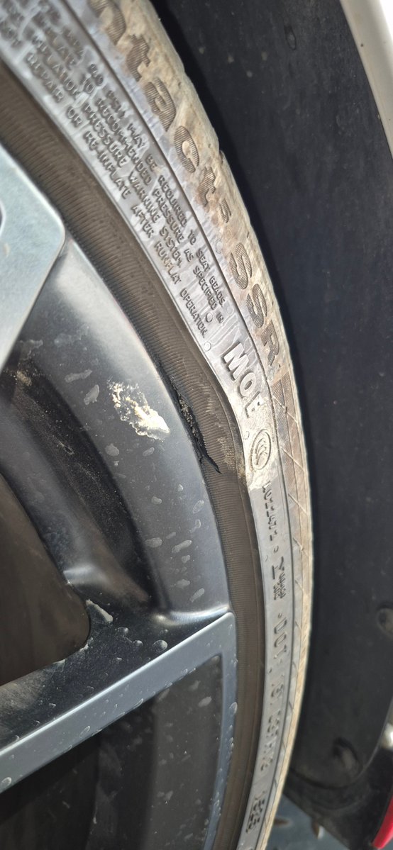 AzizKash1727 tweet media