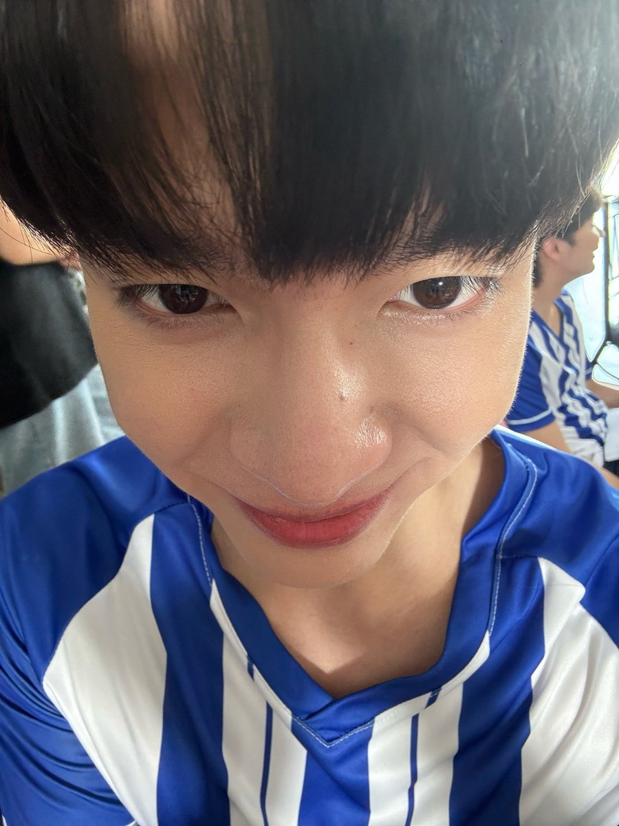 ไม่ใช่เดือนเหงาแต่เป็นเดือนหนาว tweet media