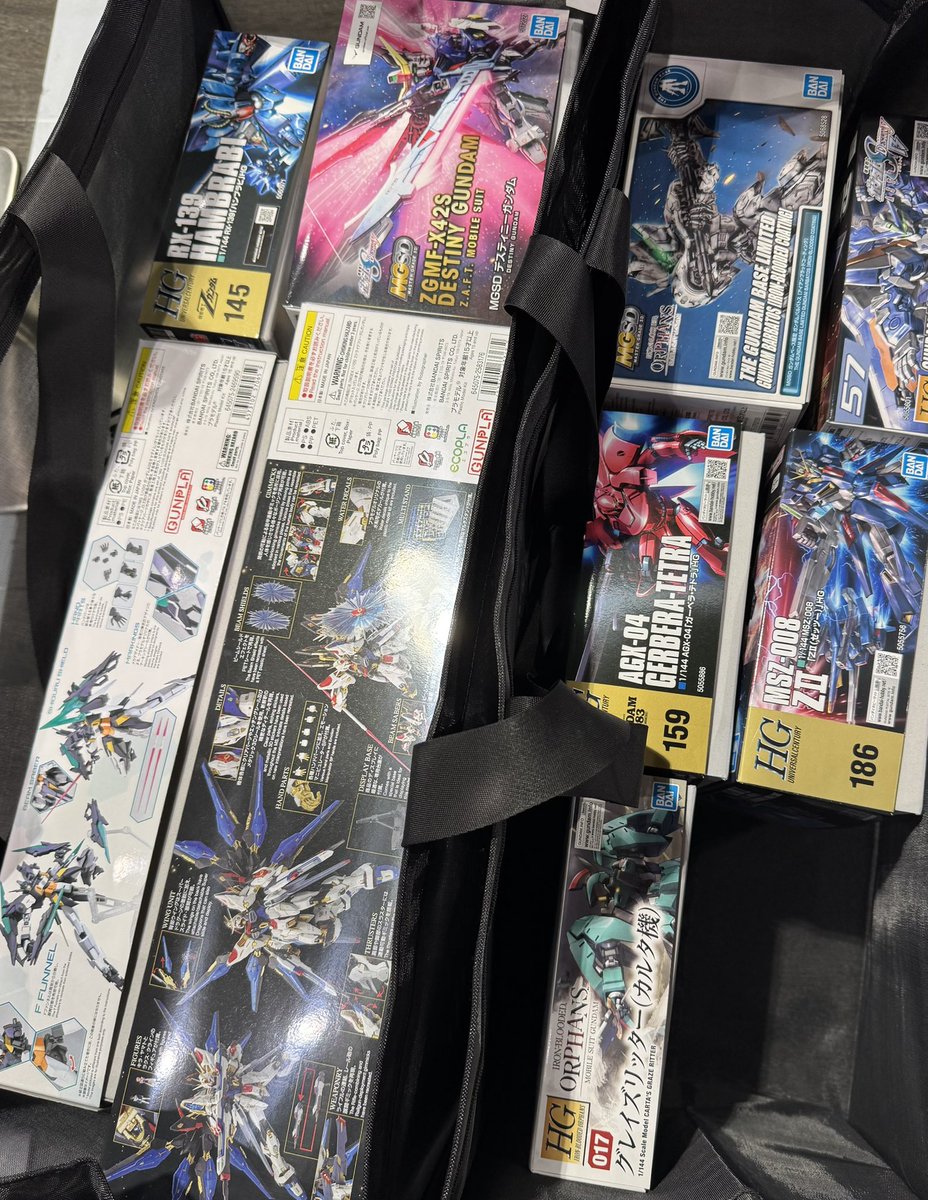 ちやちや tweet media