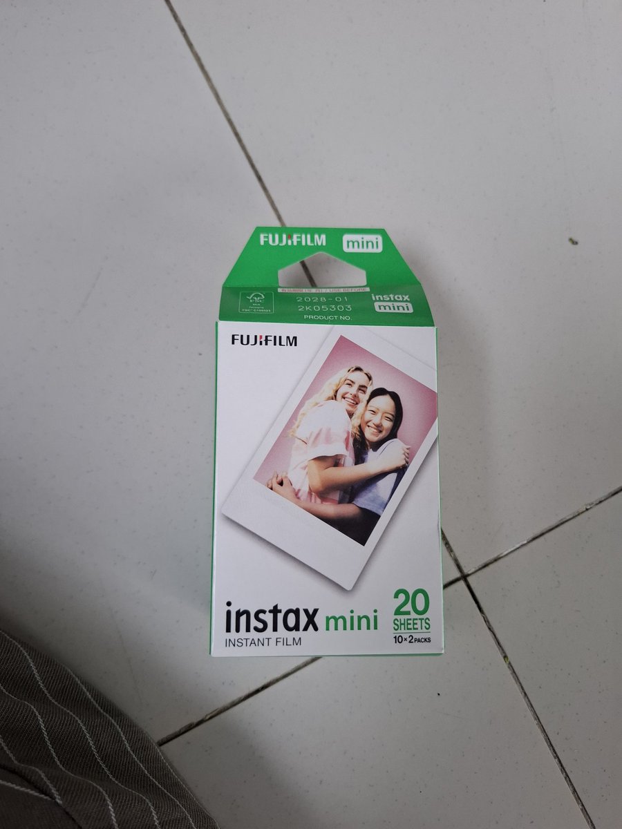 ☾•ara // pls mention after dm. tweet media