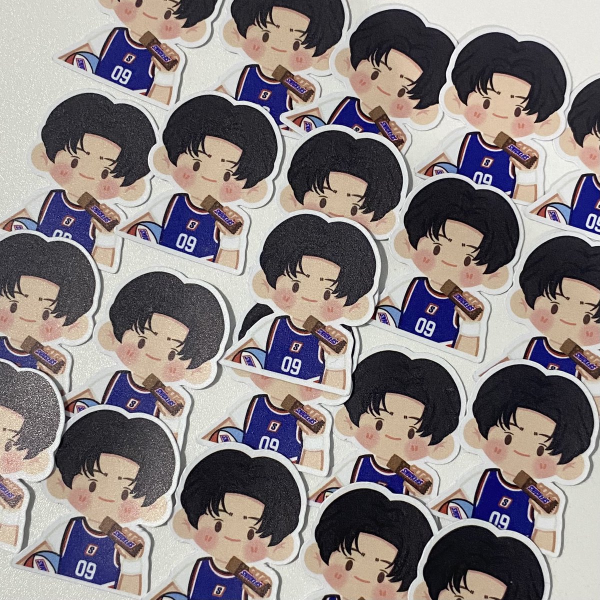 shujieisa's tweet photo. snickers with mingyu in manila ! 🍫
fan support by: @shujieisa

𖧷 1:1, limited qty
𖧷 onsite trades only

see you ! 🦋

#SNICKERSwithMINGYU https://t.co/yuY5ms2ZjC