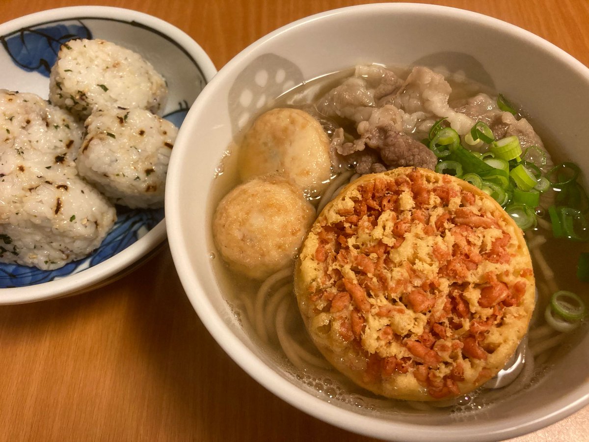 たこ焼きそばが
わしを救ってくれるのじゃ