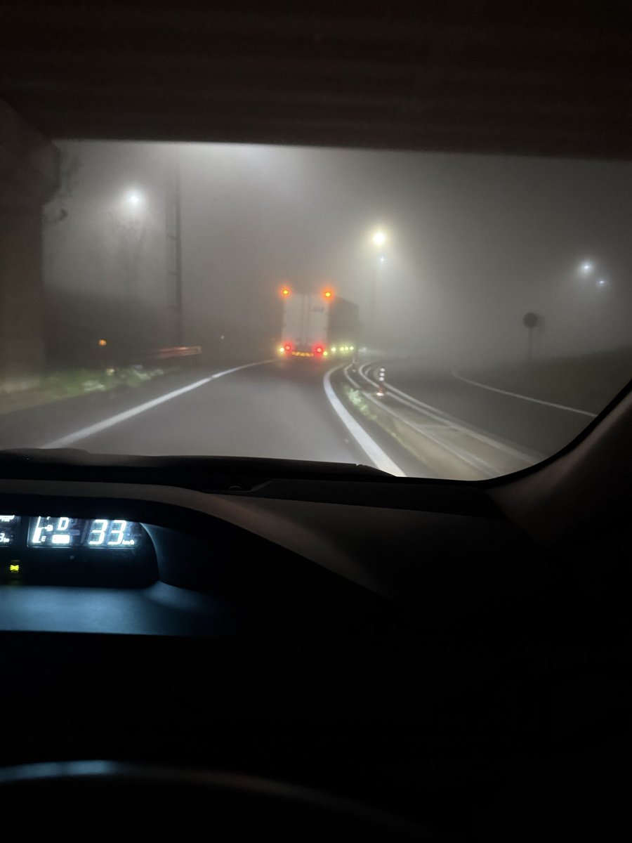 おにく tweet media