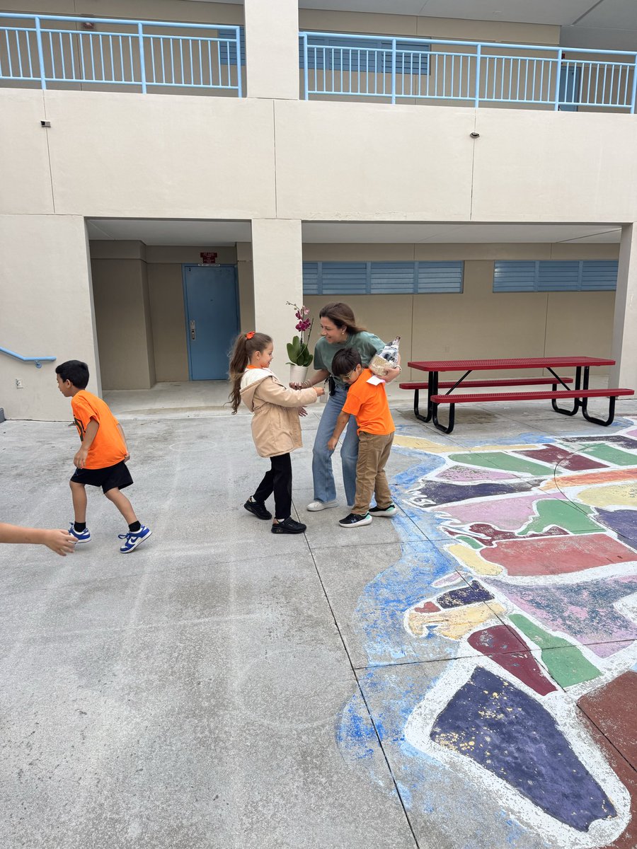 ClaudePepperES's tweet photo. We ❤️ our Assistant Principal, Ms. Concepcion and we want you to know how much we appreciate all she does for our school. #assistantprincipalsweek  @MDCPS @MDCPSSouth https://t.co/Bn3Pb39OAd