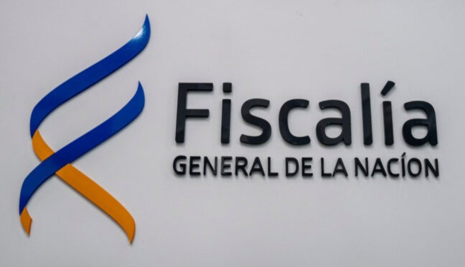 Los Ciudadanos seguimos esperando el o los nombres de los responsables de la omisión de 14 denuncias previas al brutal crimen de Jonathan, asesinado el 6 de marzo, hoy a más de 1 mes de su muerte, no hay separados del cargo,  ni conocemos los motivos de algo tan grave, que afecta