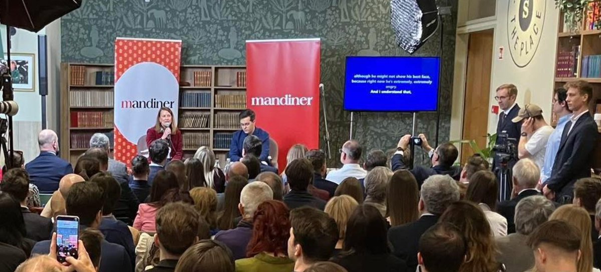 vojber's tweet photo. Na okraj 🇭🇺voleb: Pro-orbánovská redakce Mandiner patřící největšímu státem podporovanému think-tanku MCC sídlí v Budapešti v budově Bartók Ház, kterou loni koupila skupina DRFG zetě A. Schillerové Davida Rusňáka. Rozhovor Mandineru dal v lednu A. Babiš, nedávno Tünde Bartha. https://t.co/CmC2pekakU