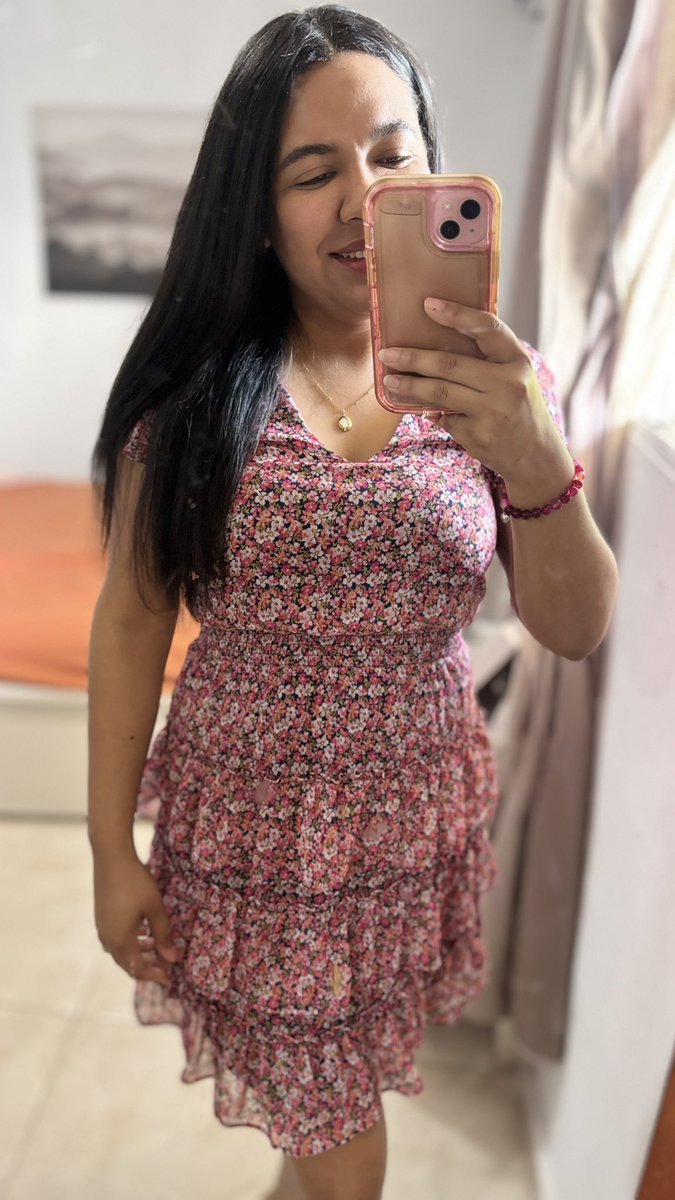 💖 Siglos que no me Ponía vestido para trabajar. 
3 años entre jeans, tenis y botas de seguridad.