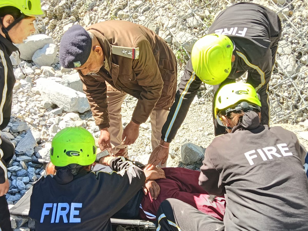 Uttarakhand Police tweet media