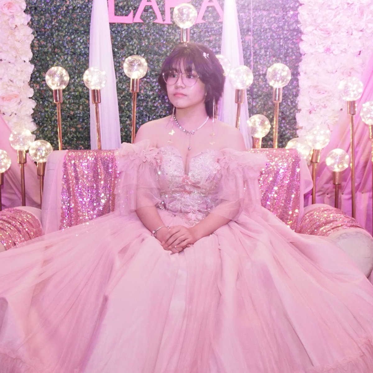 ash not so secret club 🍰 tweet media