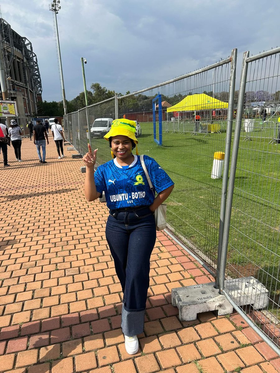 kabelomorena95's tweet photo. @Masandawana 💙💛💚   👆👆👆👆👆👆👆👆👆👆👆👆👆👆 https://t.co/7j0oH0em6Q