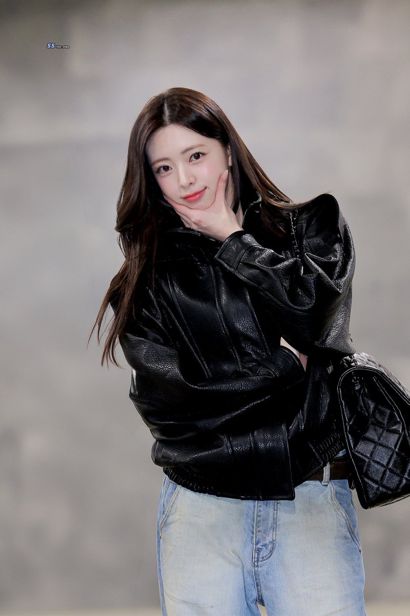 신사랑 ෆ tweet media