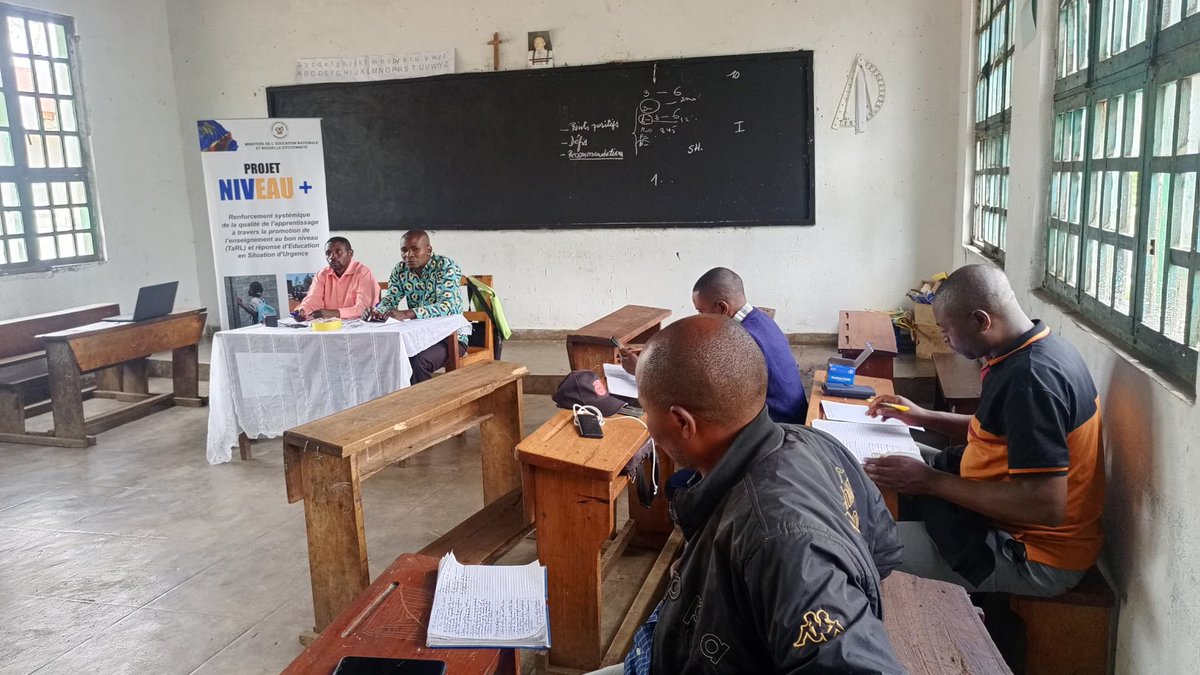 streetchilddrc1's tweet image. Projet Niveau plus :
A Minova, Les inspecteurs de Nord-Kivu 1 et Sud-Kivu 3 renforcent leurs compétences à travers une formation de recyclage sur l’approche TaRL, pour améliorer la qualité de l’apprentissage dans nos écoles. #Education #TaRL