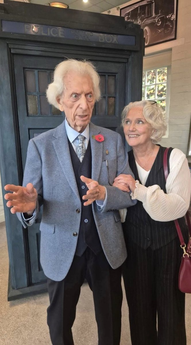 Tom Baker and Louise Jameson #DoctorWho #DrWho