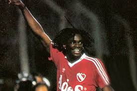 Brazalete Negro tweet media