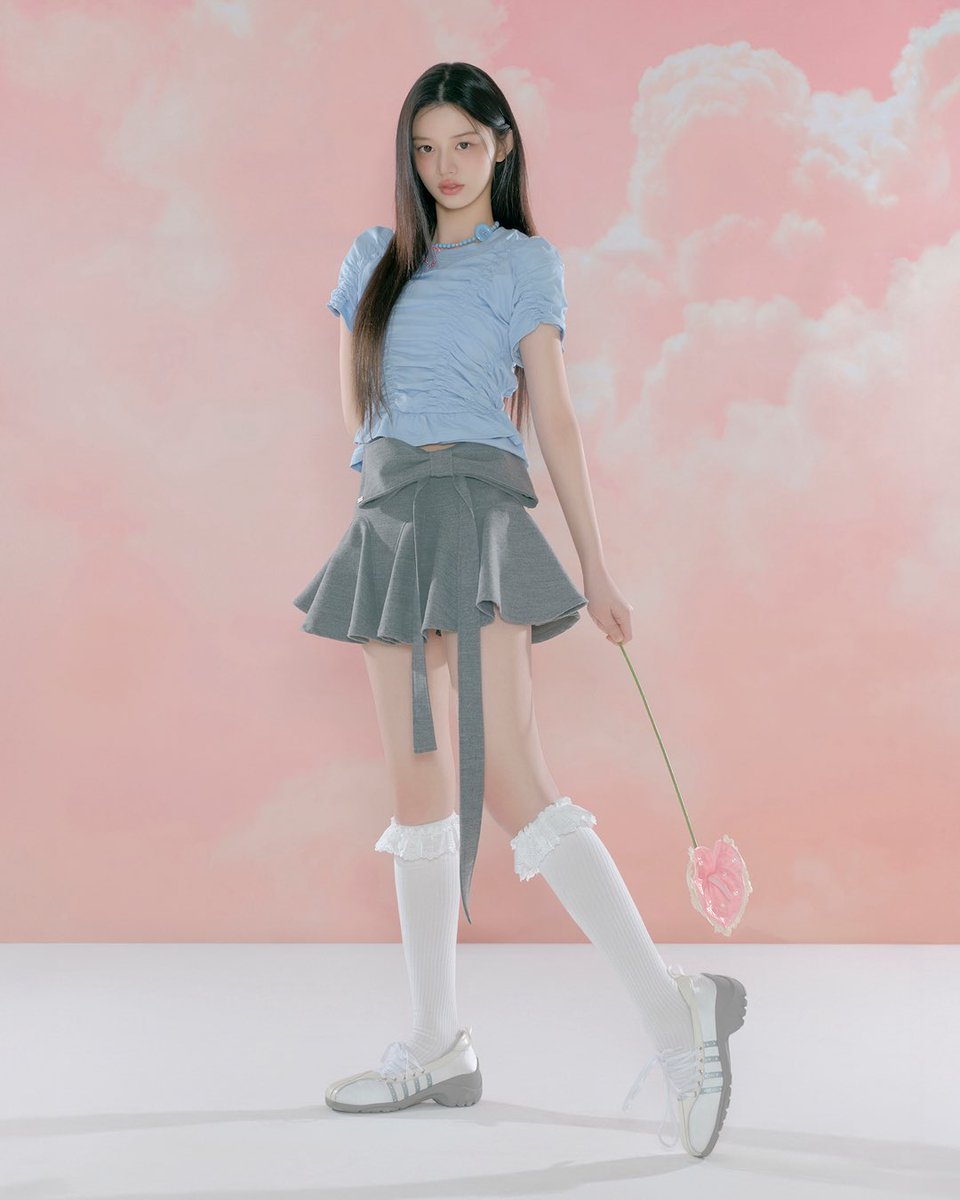 อเวจีสีชมพู tweet media