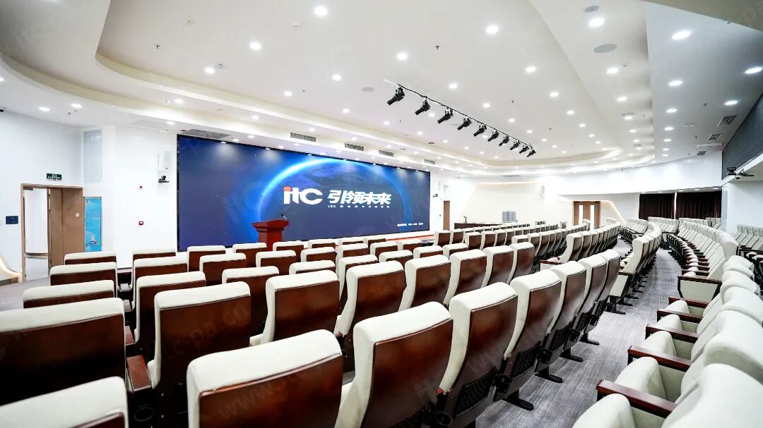 GuangzhouITC's tweet image. 🏛️ itc one-stop #audiovisual solution for the China-ASEAN Healthcare Cooperation Center (Guangxi)
🎯 Tailored #ledscreen, digital #conference systems, #prosound systems, HD recording, speech transcription, visual management, #stagelight
Discover more: itctech.com.cn