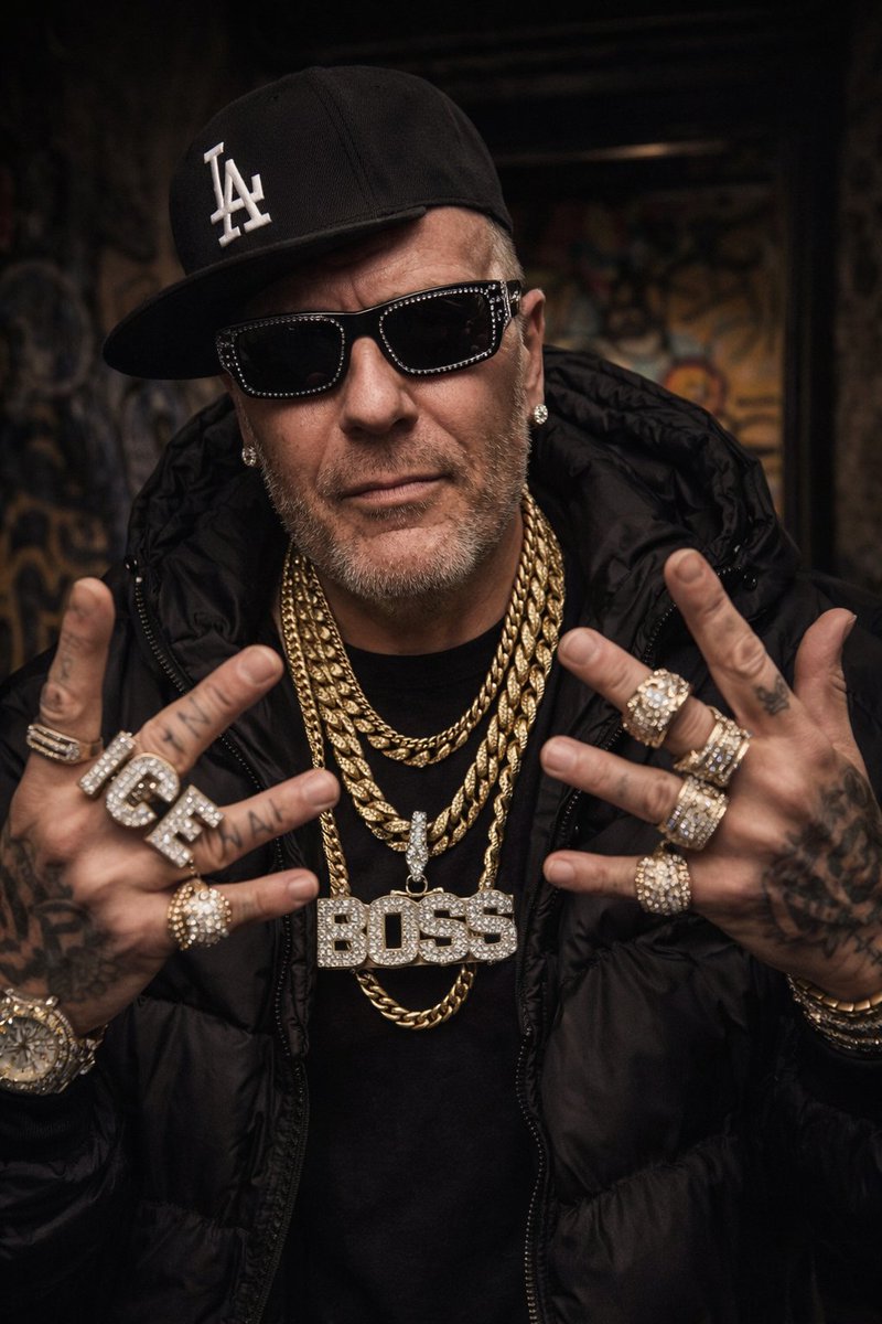 SovietCanuckistani tweet media