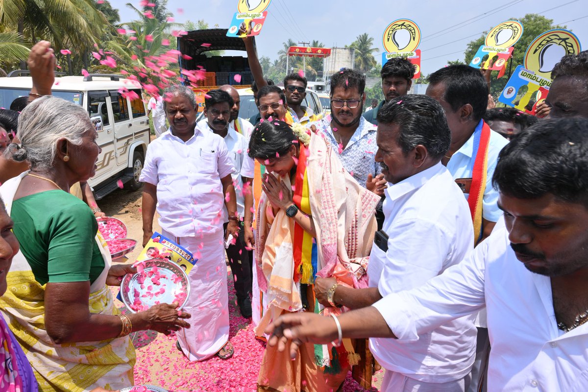 Sowmiya Anbumani tweet media