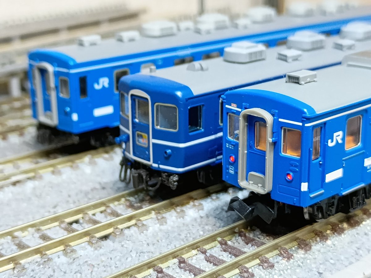 中央快速 tweet media