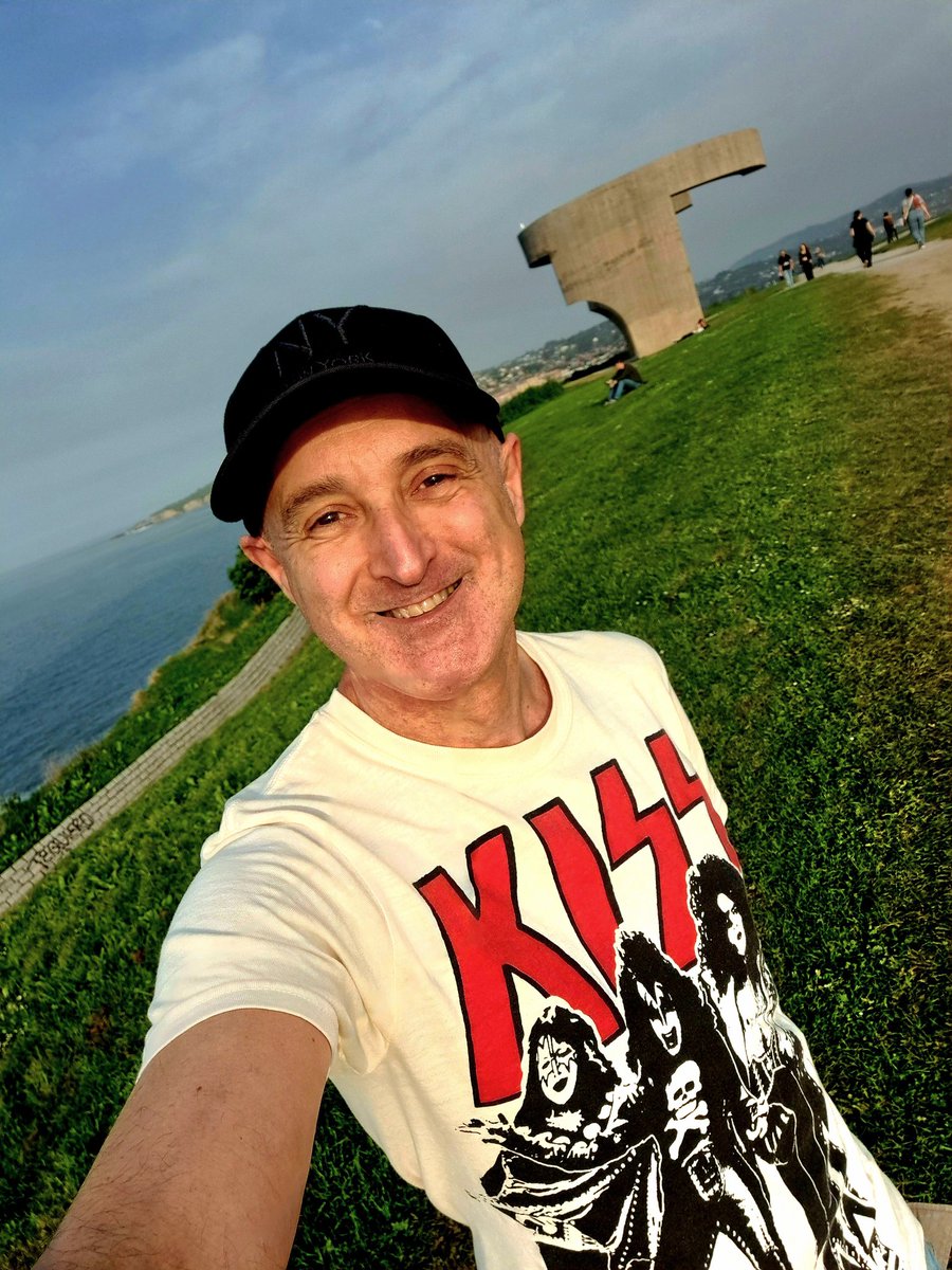 Drlove669's tweet photo. First weekend off in a month. Have a great time everyone!! https://t.co/uyC087BqmK