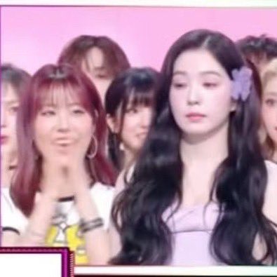 😆👏                                      😮
图上有一只可爱的仓鼠和一只美丽的兔子……