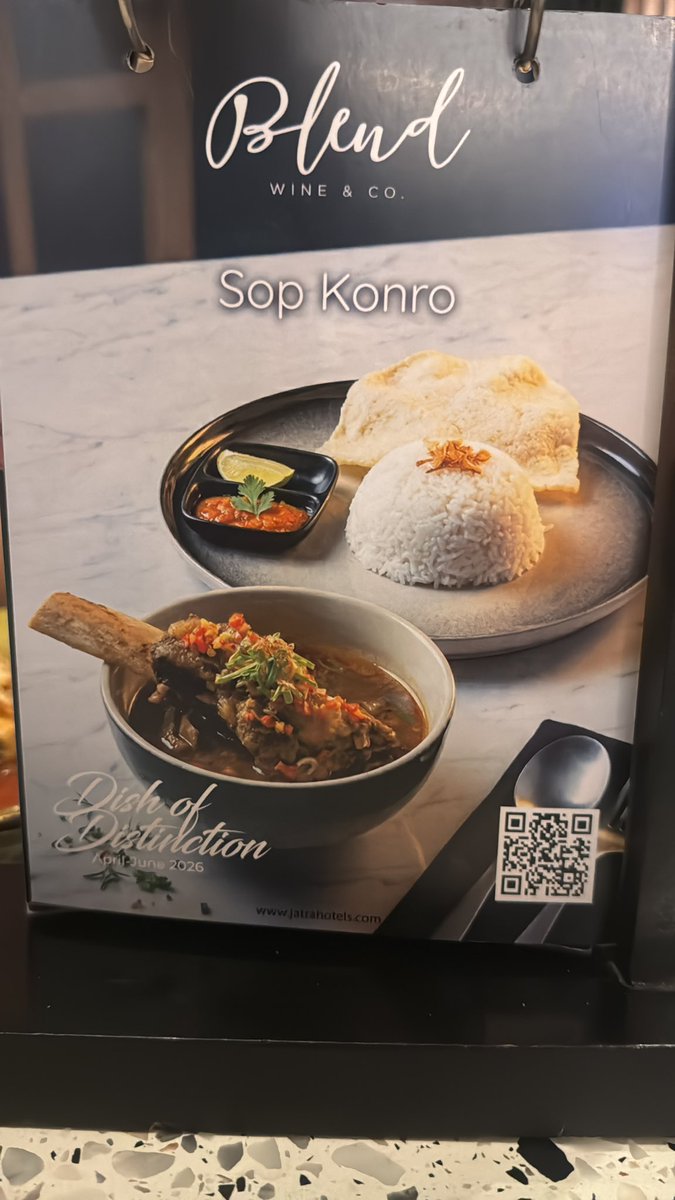 Joanareal tweet media