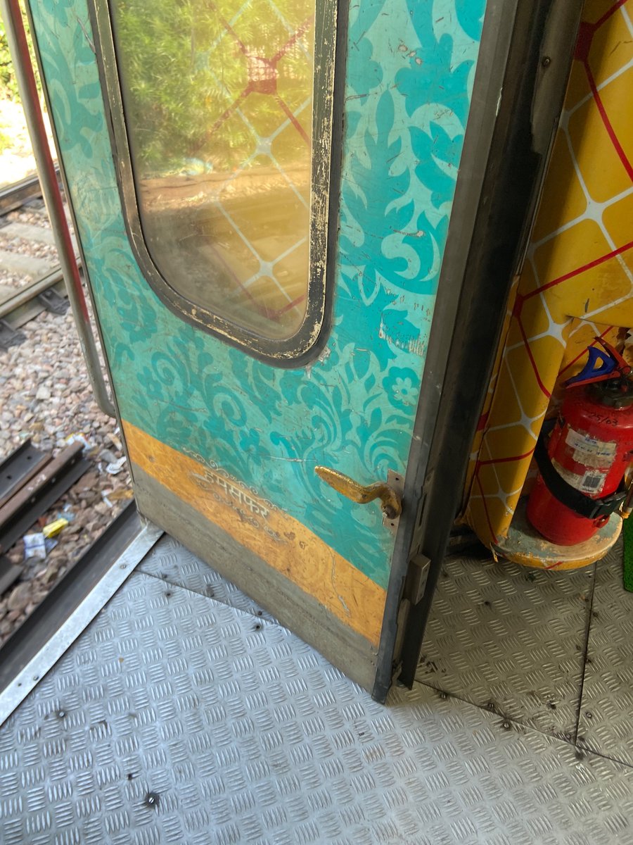 sitanshu_sid's tweet photo. Travelling from 20840 Ranchi Rajdhani and unlucky to have boarded  “Old Humfasar” coach. Worst ever Rajdhani experience ☹️ Just departed from NDLS and already stinking washroom @RailMinIndia @IRCTCofficial https://t.co/LHo0fVV83E