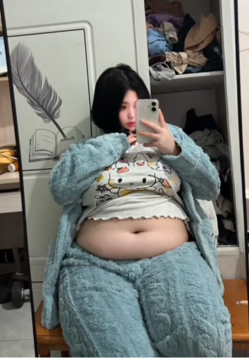 なおみん tweet media