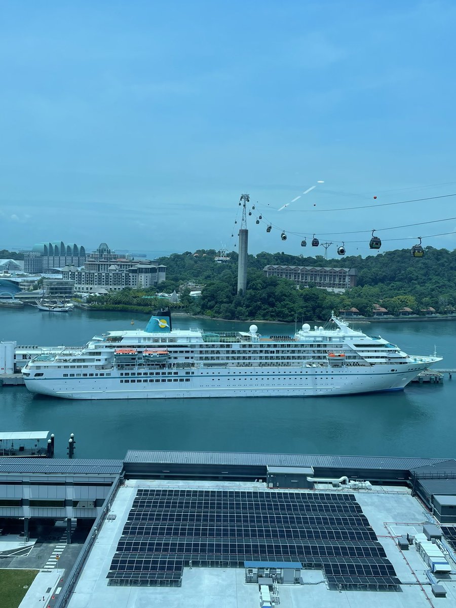 Captainbob_SG's tweet photo. 昨日からシンガポールのクルーズターミナルに元飛鳥のAMADEAが停泊しています。
先日神戸で飛鳥三姉妹が顔を揃えましたが、そこからシンガポールへやって来ました^ ^
次はどちらへ行くのでしょう??
#飛鳥
#AMADEA https://t.co/DlzCLl5Bb8