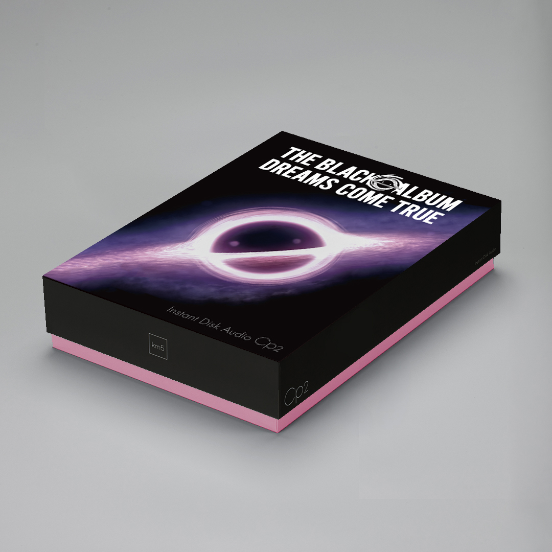 km5_Inc's tweet image. 【#ドリカム 公式コラボ】
9年ぶりに『THE BLACK ◯ ALBUM』を発表したDREAMS COME TRUEとの #Cp2 コラボモデルを、全国の #HMV で受注販売を開始しました。
デジタル配信が主流の時代に、CDにこだわって制作された今回の作品。ぜひコラボモデルとともにお楽しみください。
hmv.co.jp/news/article/2…