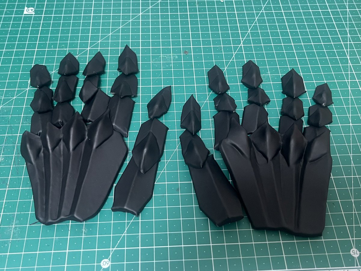 chii👾 tweet media